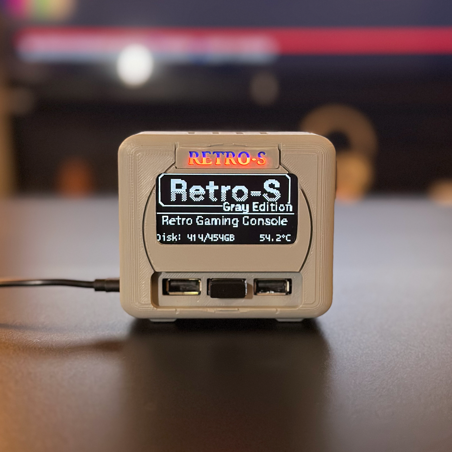 Movaan Retro-S Grey Edition - PS1 Inspired Retro Game Console with Marquee OLED, 512GB and Two Wireless Controllers